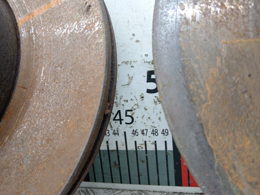 Диск тормозной передний AUDI A3 8P 2003-2013