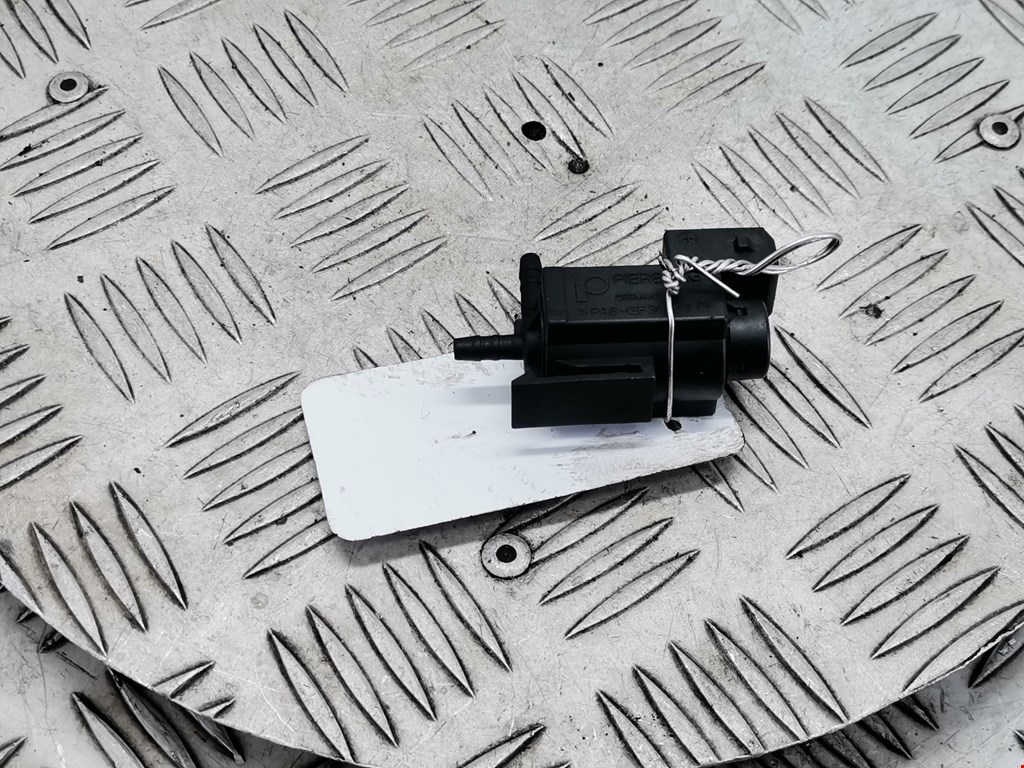 Клапан воздушного фильтра BMW 5-Series (E39) (1995-2004)