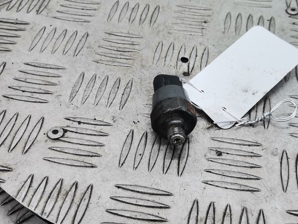 Датчик давления масла TOYOTA Avensis 2003-2008