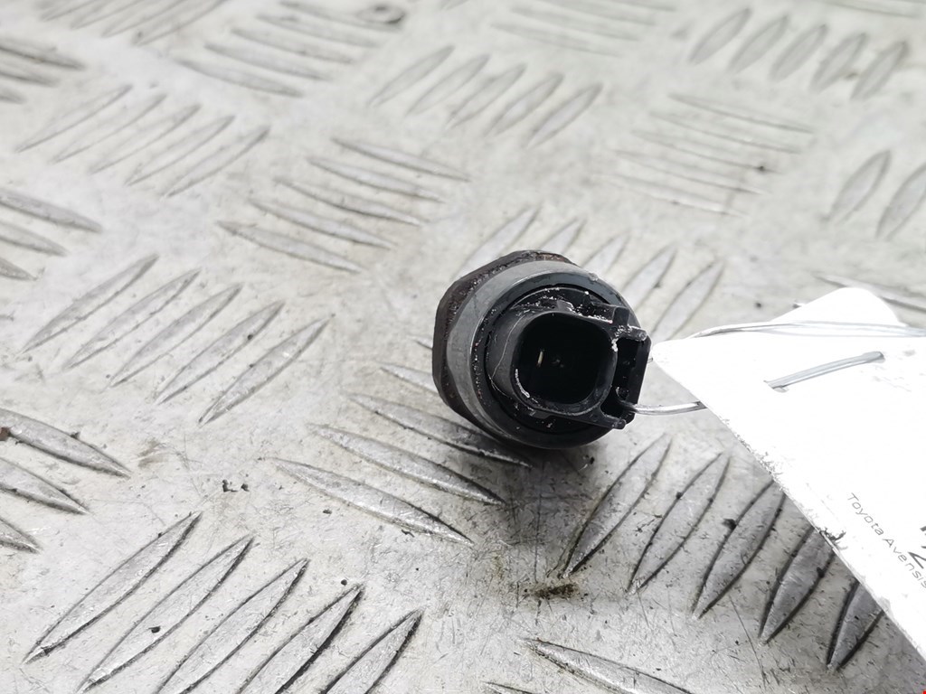 Датчик давления масла TOYOTA Avensis 2003-2008