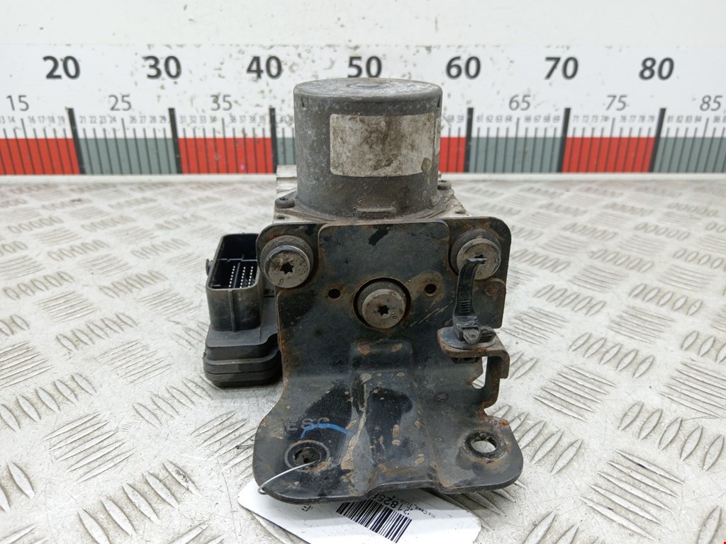 Блок ABS (насос) KIA Cee'd II 2012-2018