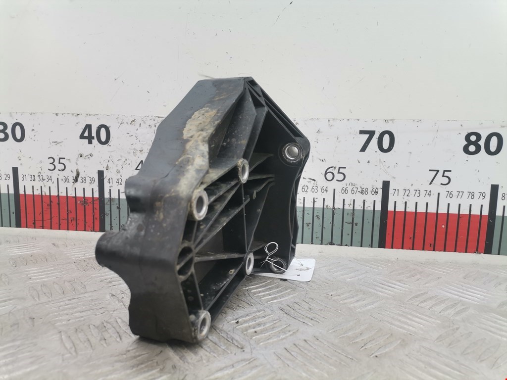 Кронштейн кондиционера BMW X3 E83 2003-2010