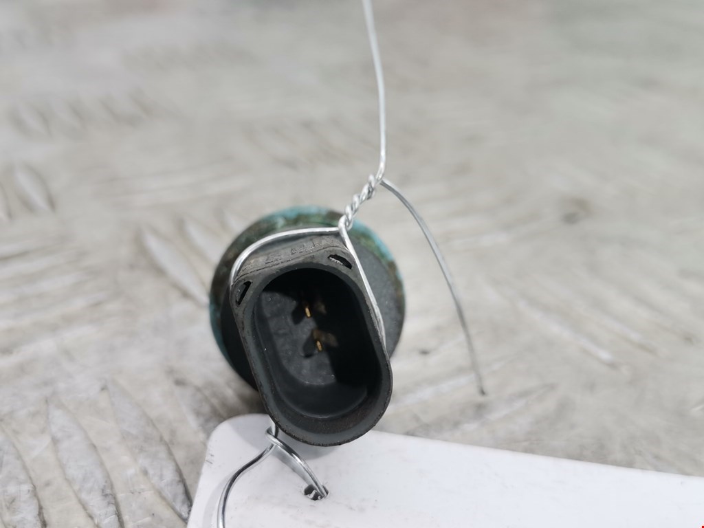 Датчик температуры (охлаждающей жидкости) VOLKSWAGEN Polo IV 2001-2009