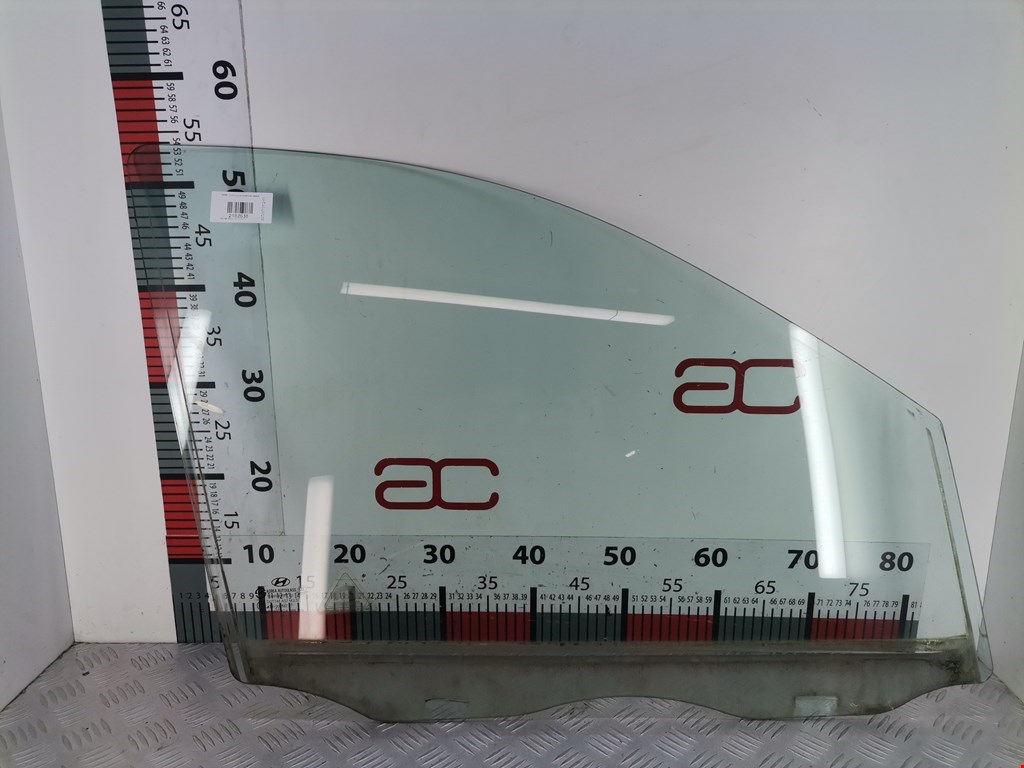 Стекло двери передней правой Hyundai Santa Fe 2 (CM) (2005-2012)