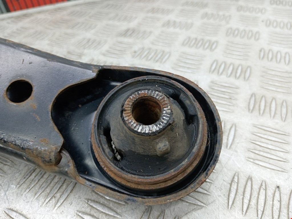 Рычаг передний правый TOYOTA RAV 4 XA20 2000-2005