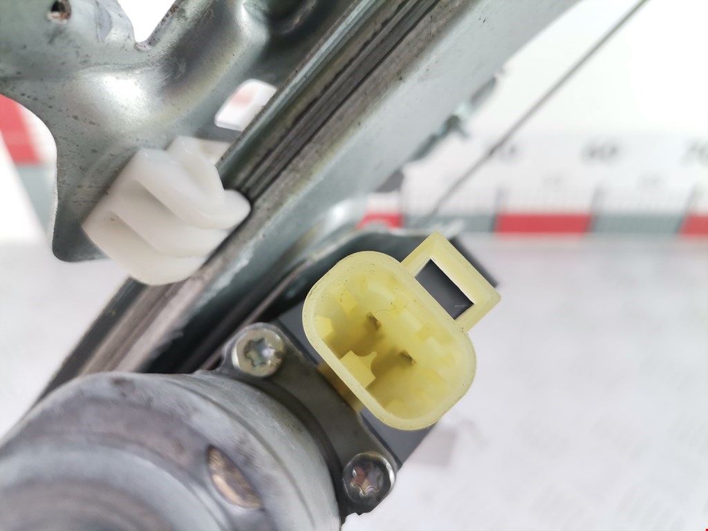 Стеклоподъемник задний правый CHEVROLET Cruze 2009-2015