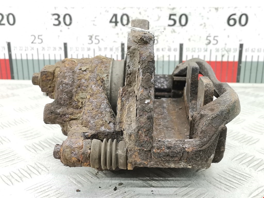 Суппорт передний правый CHEVROLET Cruze 2009-2015