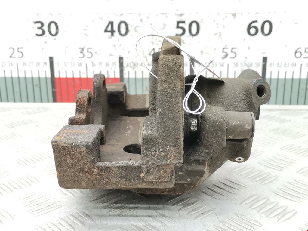 Суппорт передний левый BMW X3 E83 2003-2010