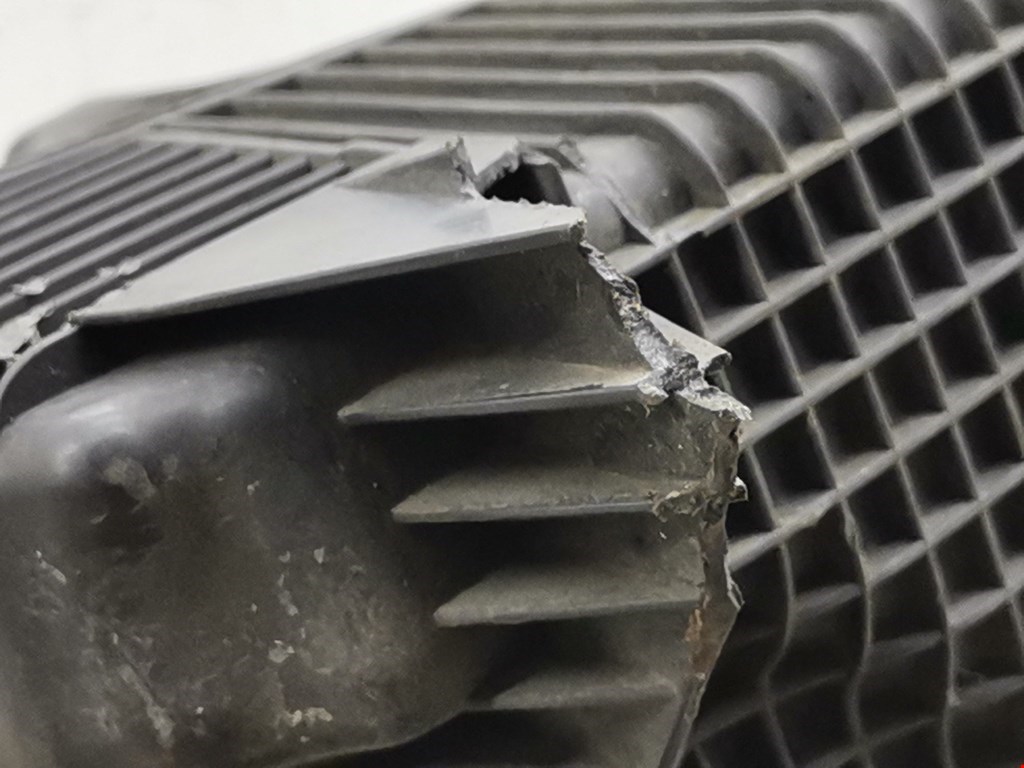 Корпус воздушного фильтра RENAULT Scenic II 2003-2010