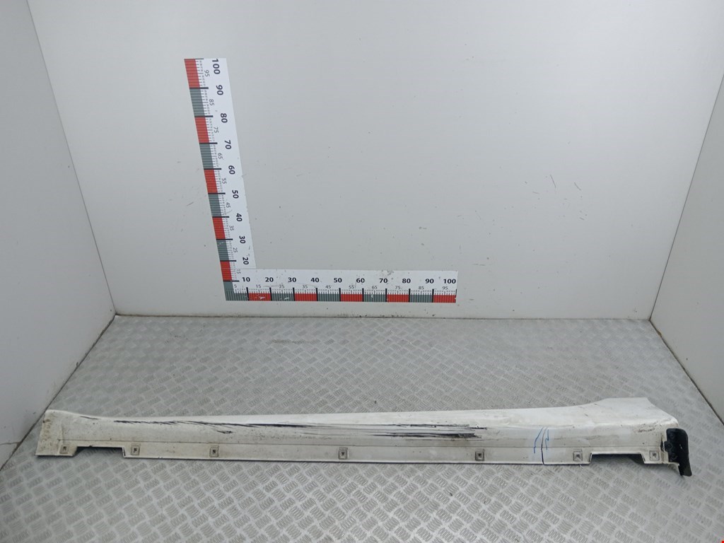 Накладка декоративная на порог левая Hyundai i40 (VF) (2011-2019)