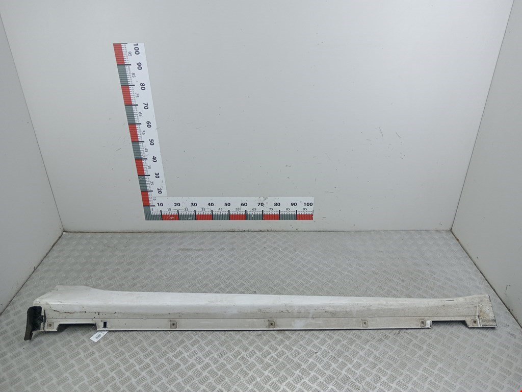 Накладка декоративная на порог правая Hyundai i40 (VF) (2011-2019)