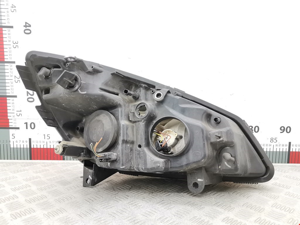 Фара левая RENAULT Scenic II 2003-2010