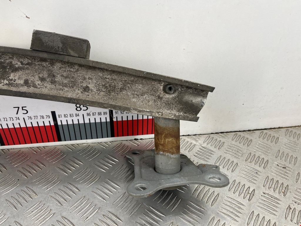 Усилитель переднего бампера (передний) AUDI A3 8L 1996-2003