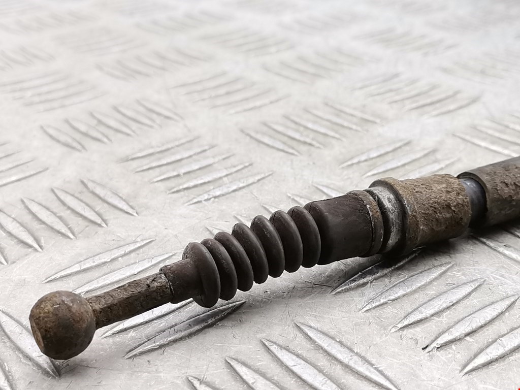 Трос стояночного тормоза левый/правый OPEL Astra J 2009-2017