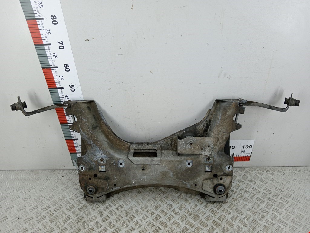 Балка передняя подрамник Renault Scenic 2 (2003-2009)