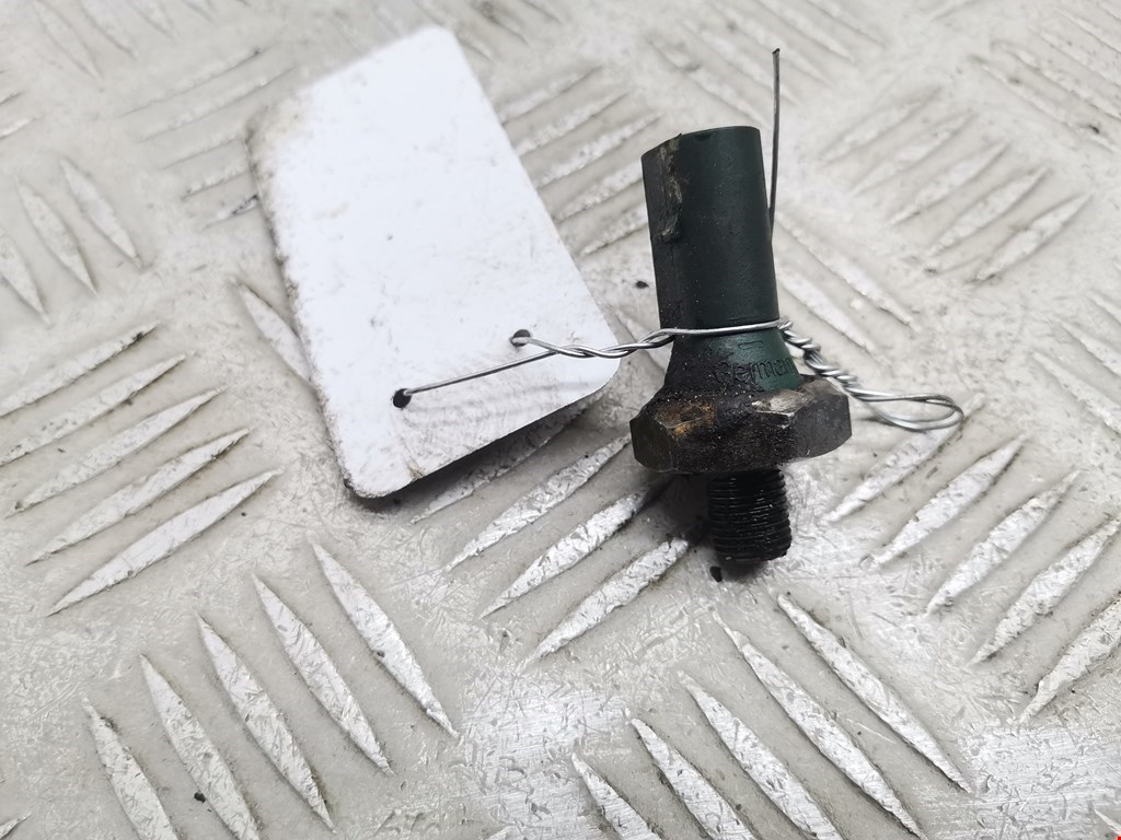 Датчик давления масла VOLKSWAGEN Golf IV 1997-2003