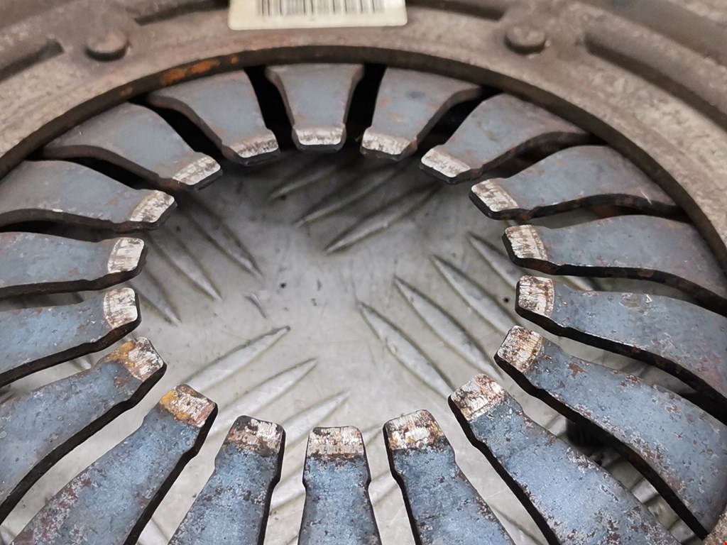 Маховик (демпфер сцепления) OPEL Astra H/Family 2004-2015