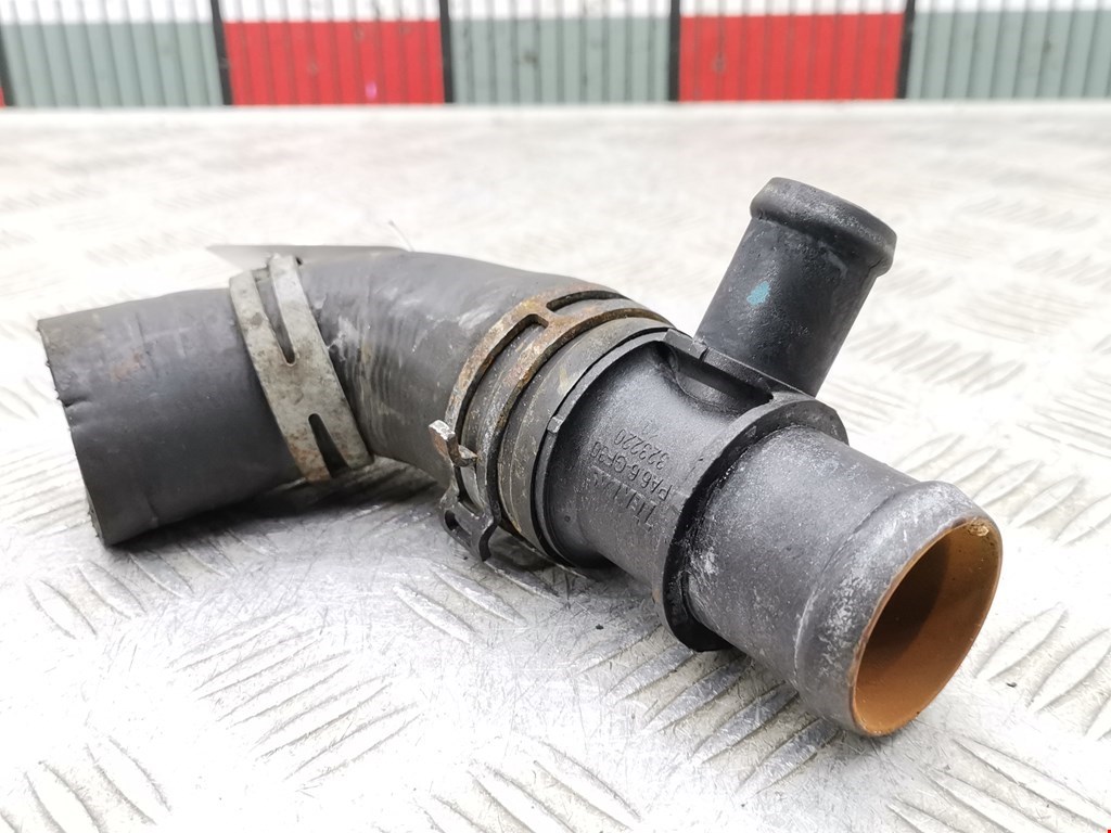 Патрубок SKODA Fabia MK2 5J 2007-2014