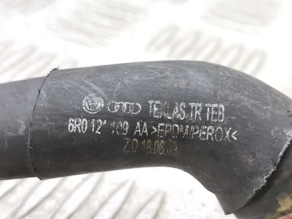 Патрубок SKODA Fabia MK2 5J 2007-2014