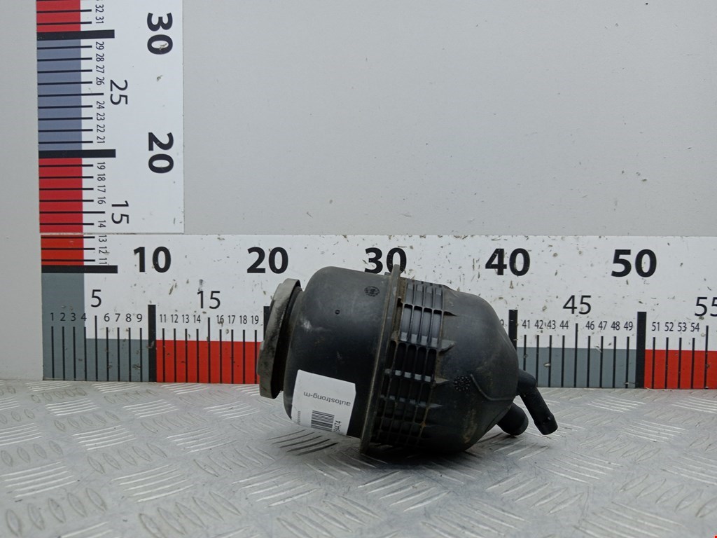 Бачок ГУР (гидроусилителя) AUDI A4 B8 2007-2015