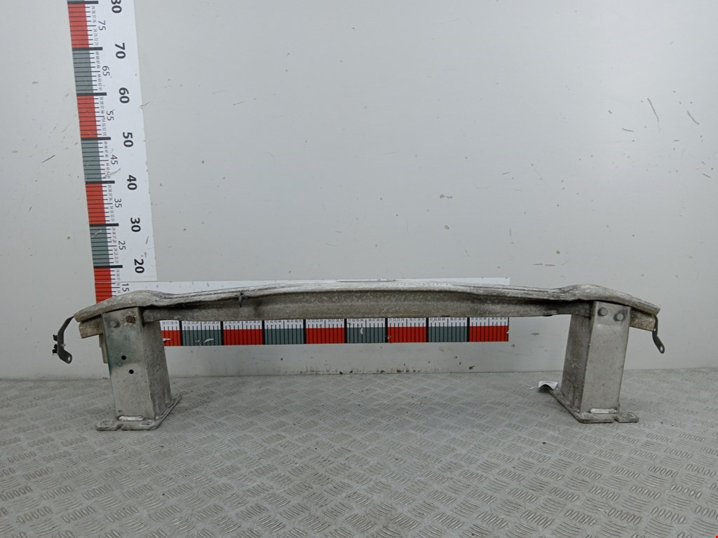 Усилитель переднего бампера (передний) AUDI A4 B8 2007-2015