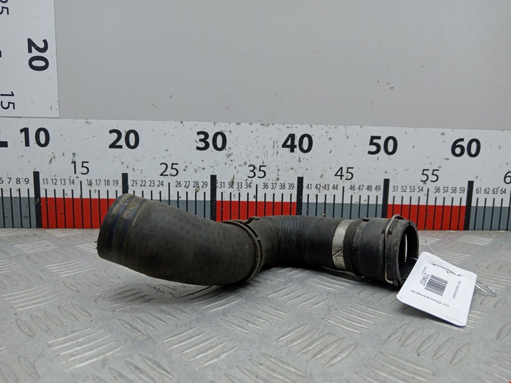 Патрубок AUDI A4 B8 2007-2015