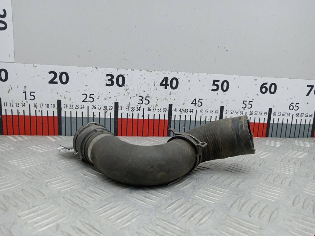 Патрубок AUDI A4 B8 2007-2015