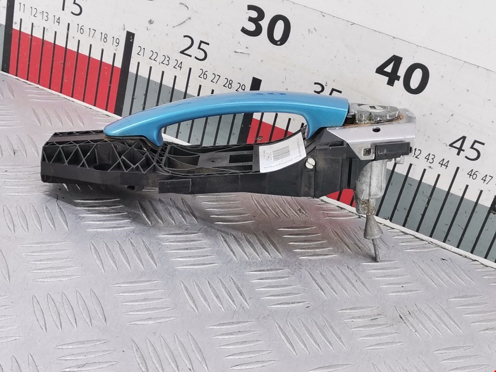 Ручка двери передней наружная правая VOLKSWAGEN Tiguan 2007-2016