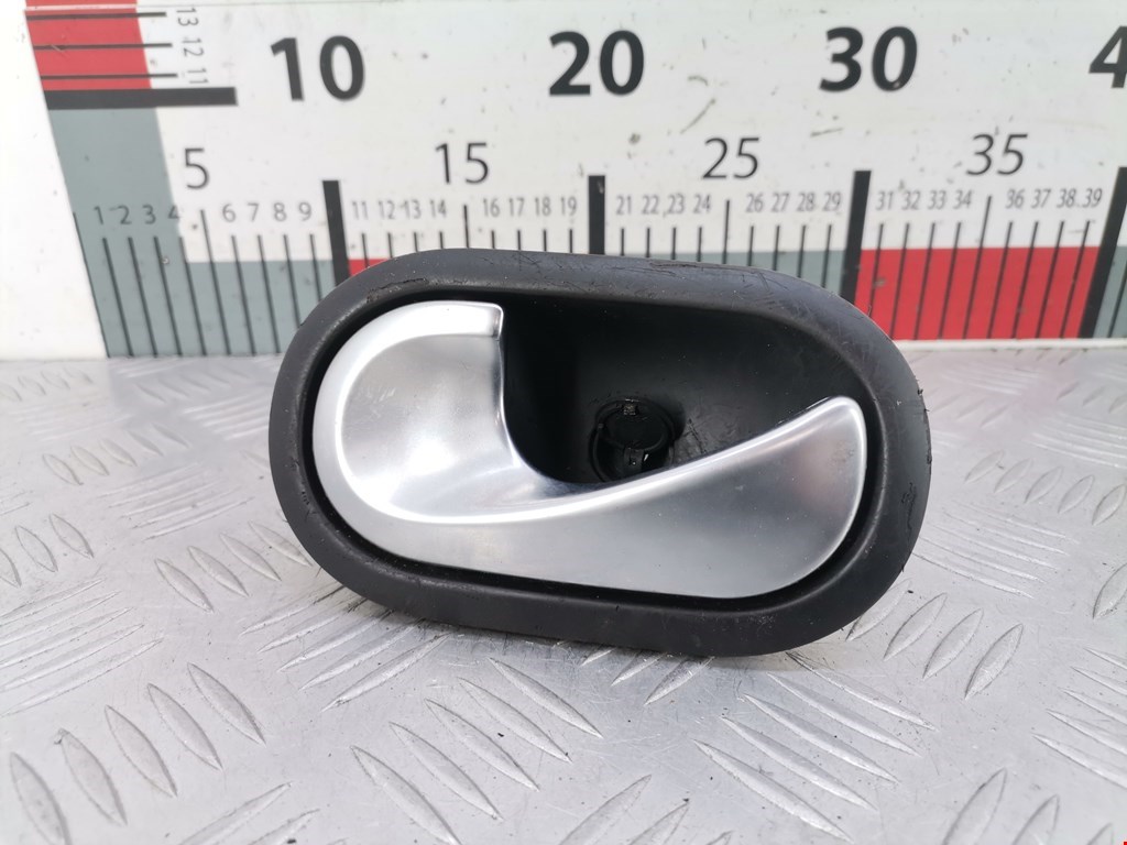 Ручка дверная задняя внутренняя левая RENAULT Scenic II 2003-2010