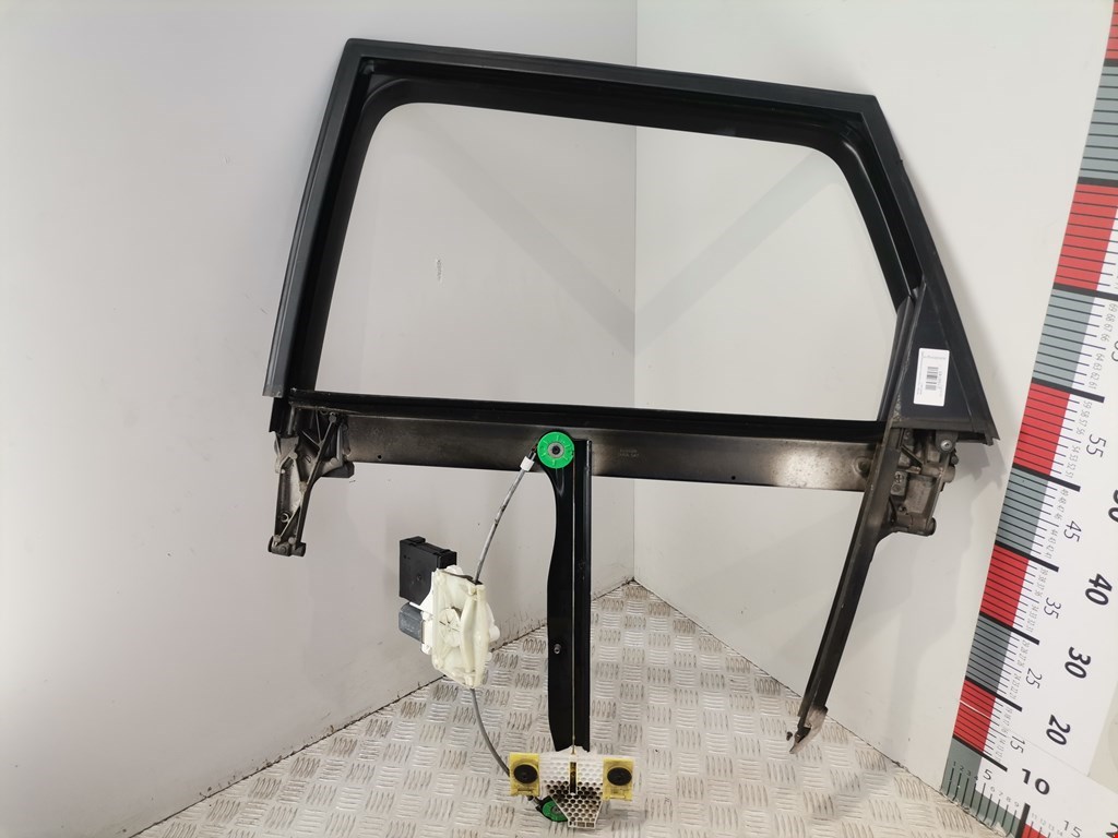 Стеклоподъемник задний левый AUDI A3 8P 2003-2013