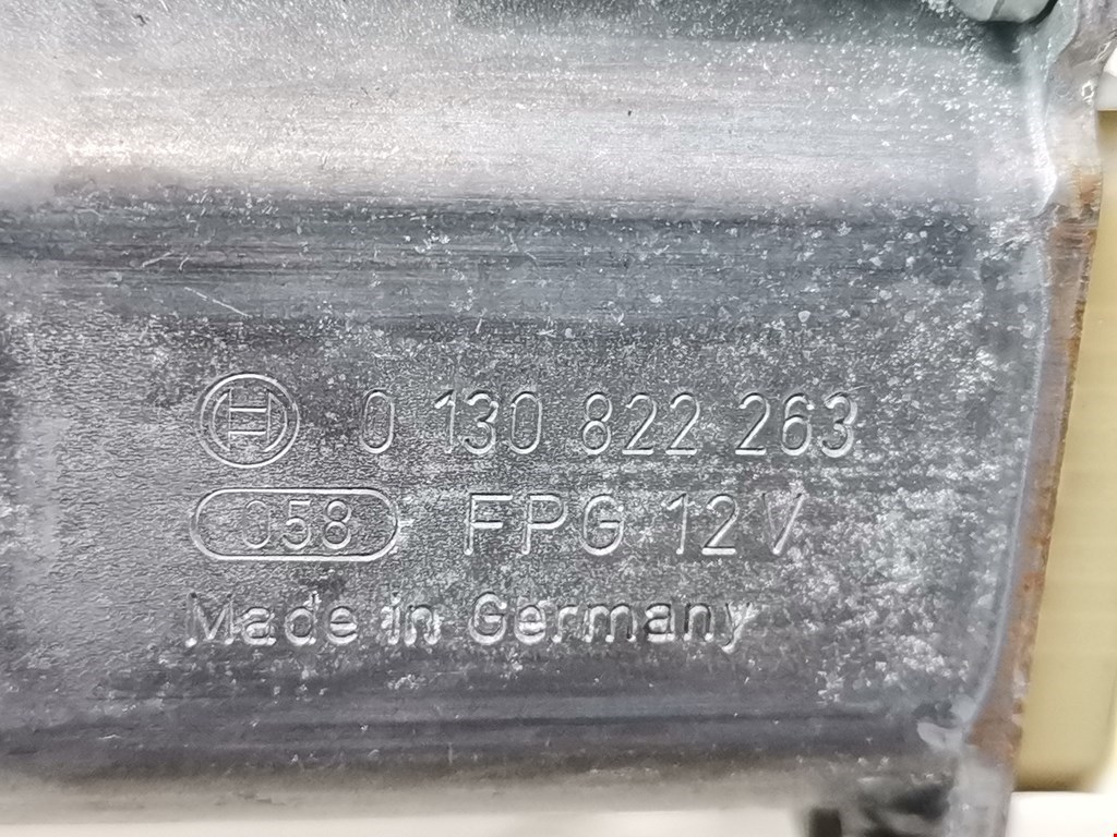 Стеклоподъемник задний левый AUDI A3 8P 2003-2013