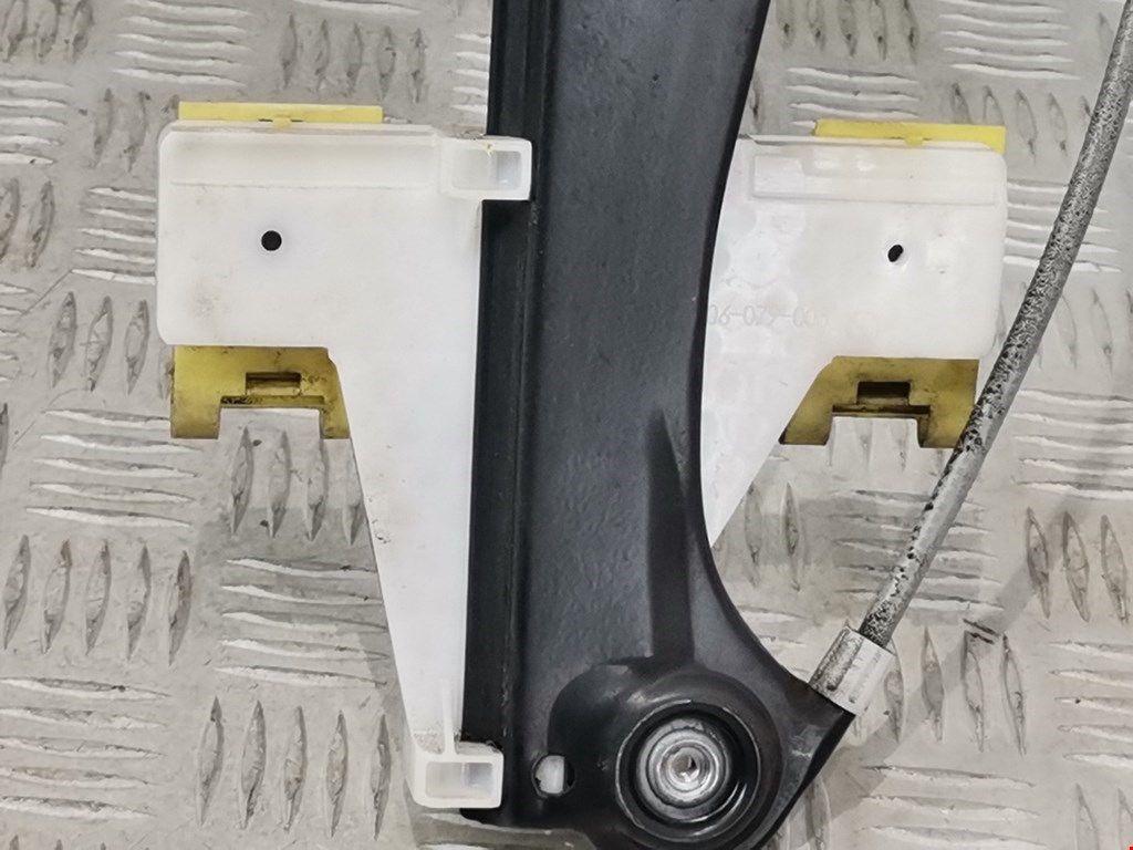 Стеклоподъемник задний левый AUDI A3 8P 2003-2013