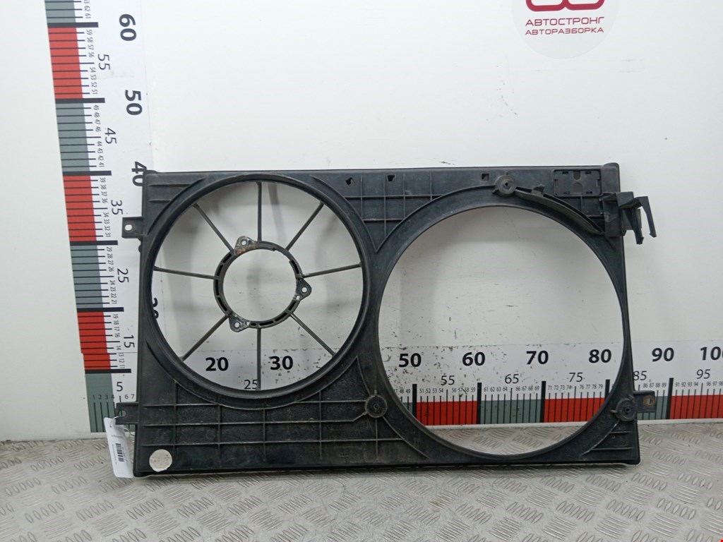 Диффузор (кожух) вентилятора VOLKSWAGEN Golf IV 1997-2003