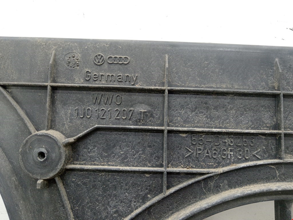 Диффузор (кожух) вентилятора VOLKSWAGEN Golf IV 1997-2003