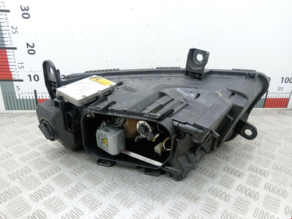 Фара правая AUDI A6 C6 2004-2010