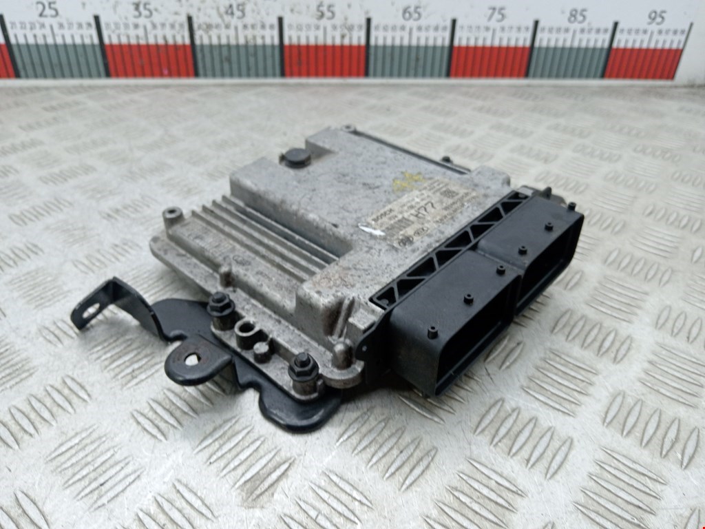 Блок управления двигателя (ЭБУ) HYUNDAI i40 2011-2019