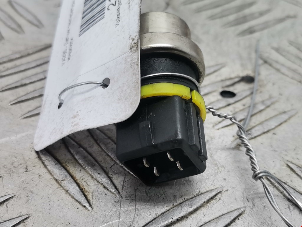 Датчик температуры (охлаждающей жидкости) VOLKSWAGEN Polo III 1994-2001