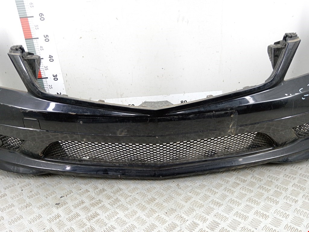 Бампер передний MERCEDES-BENZ C-Class C-klasse W204 2007-2015
