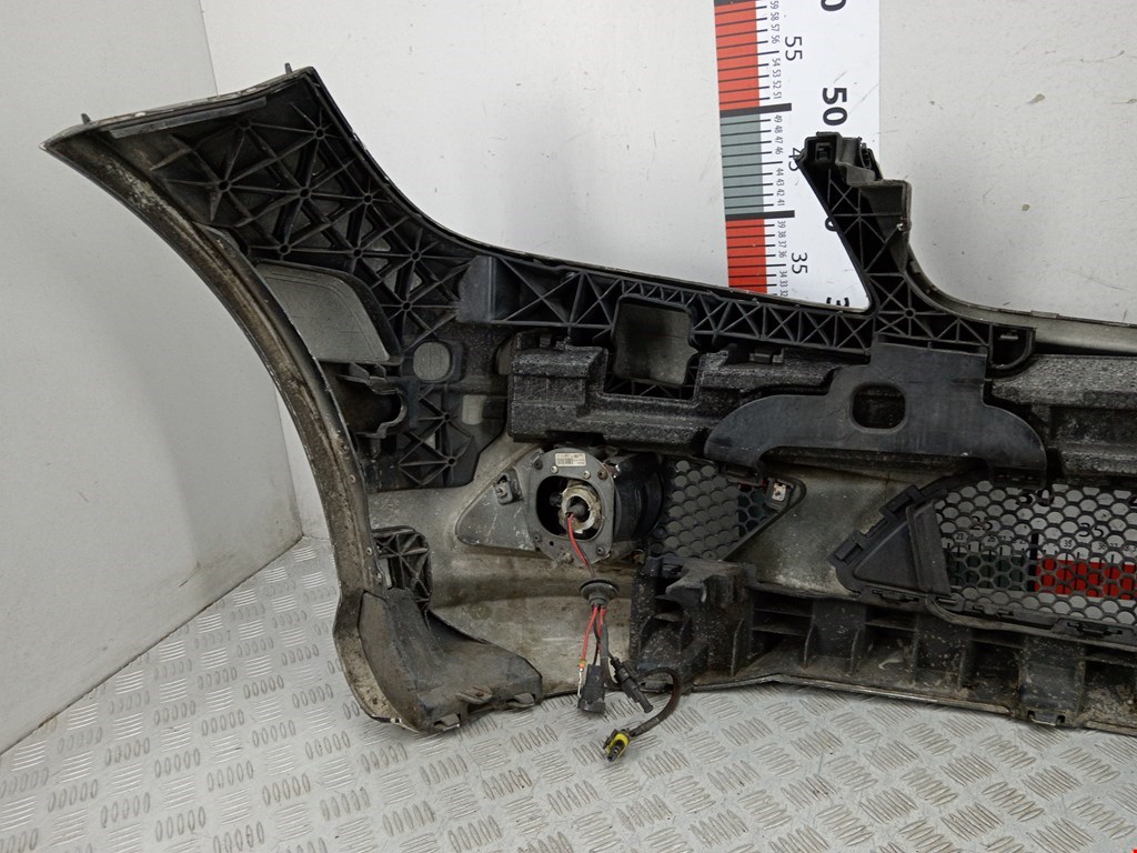 Бампер передний MERCEDES-BENZ C-Class C-klasse W204 2007-2015