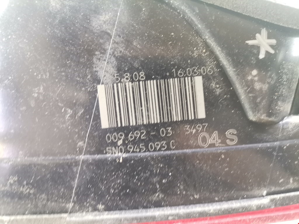 Фонарь задний внутренний левый VOLKSWAGEN Tiguan 2007-2016