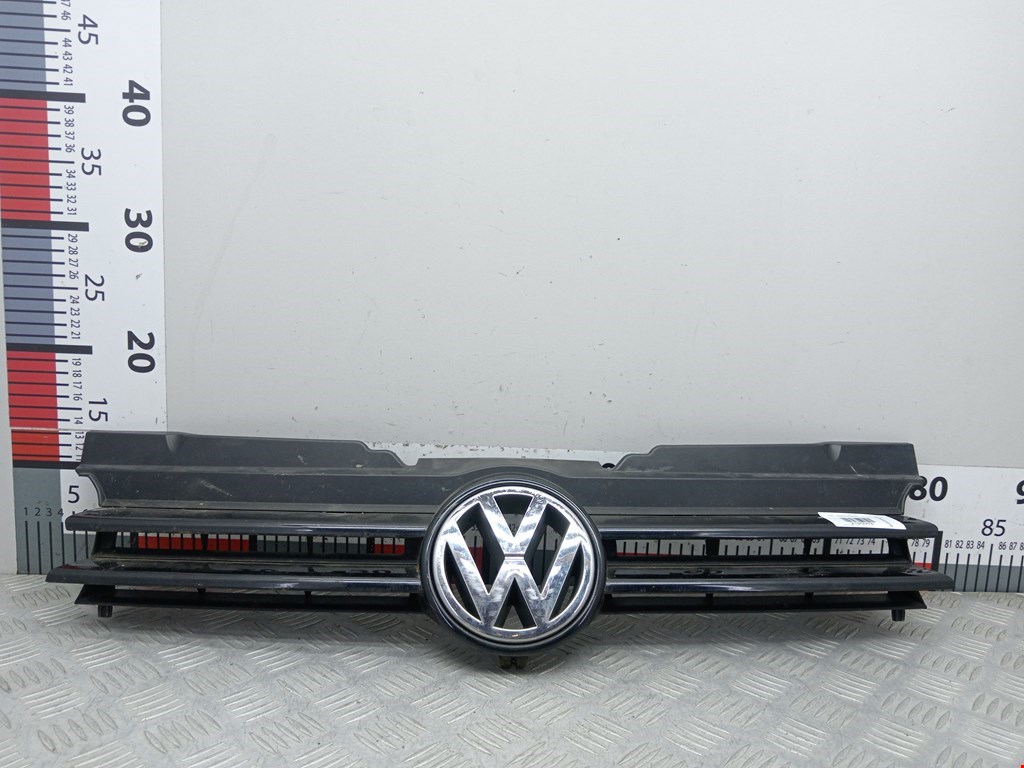 Решетка радиатора VOLKSWAGEN Golf III 1991-1997