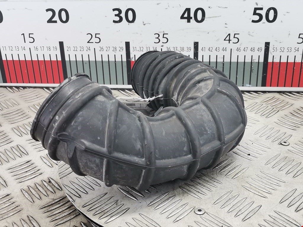 Патрубок воздушного фильтра FORD Fiesta 2001-2008