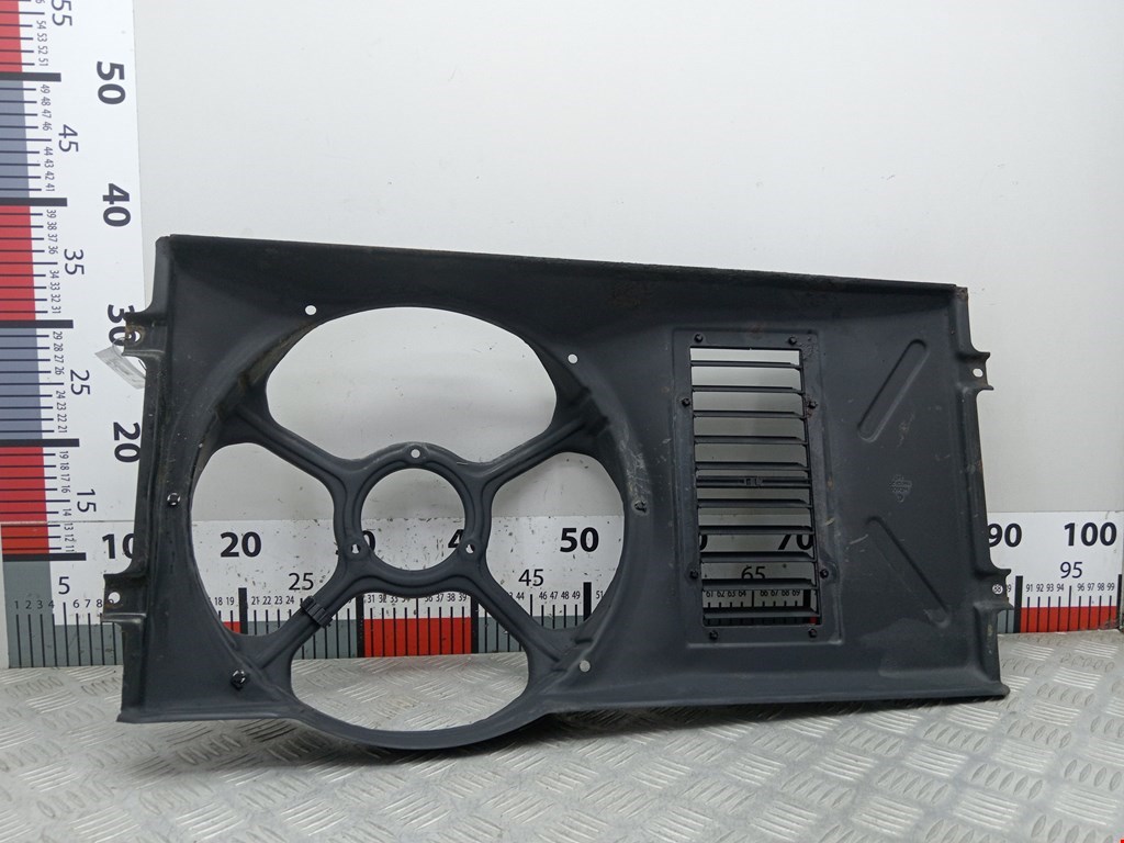 Диффузор (кожух) вентилятора VOLKSWAGEN Golf III 1991-1997