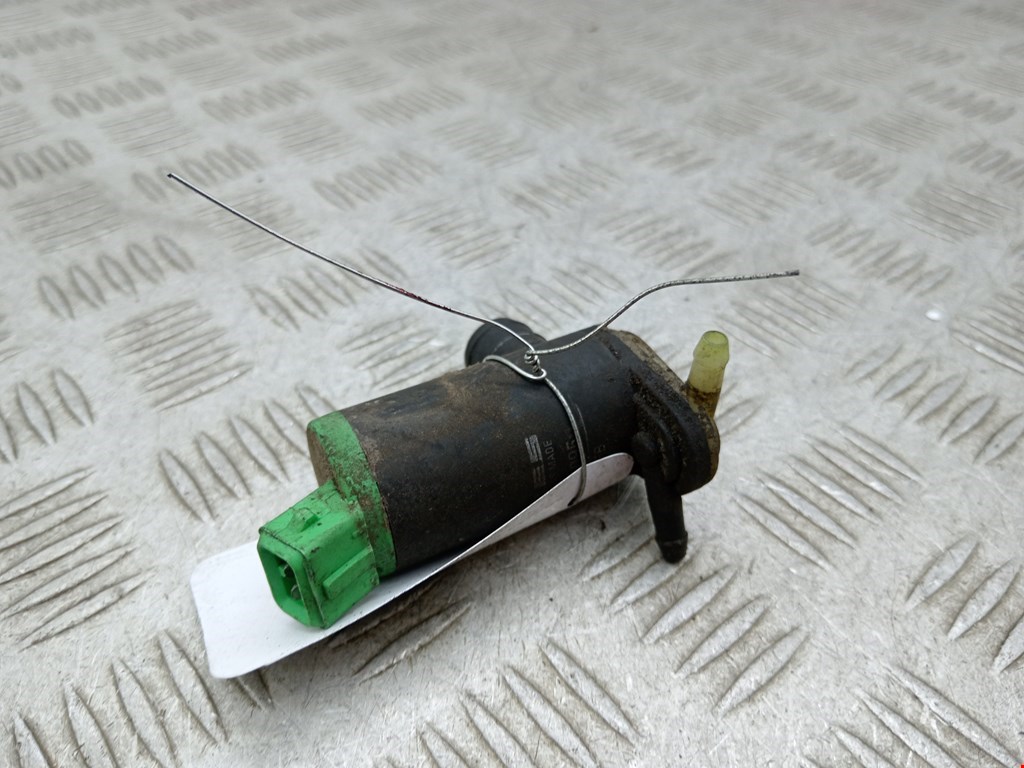 Насос (моторчик) омывателя Peugeot 206 (1998-2006)