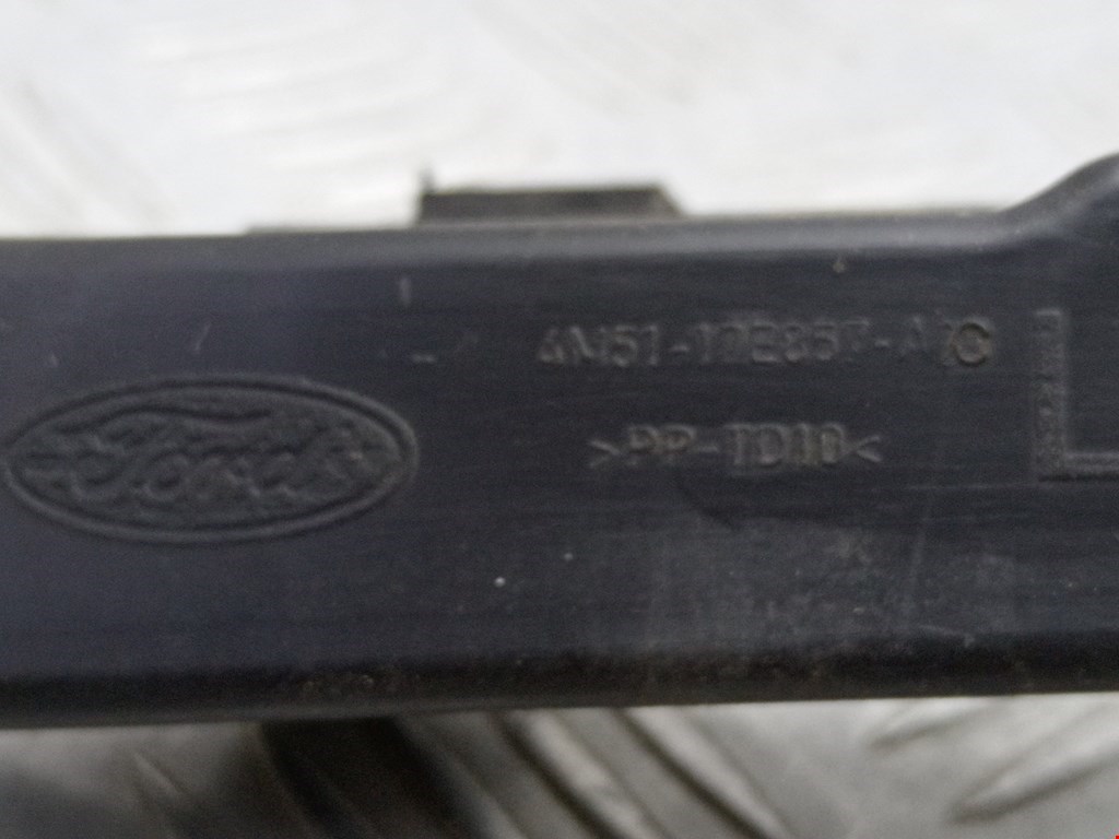 Кронштейн переднего бампера левый FORD Focus II 2005-2011