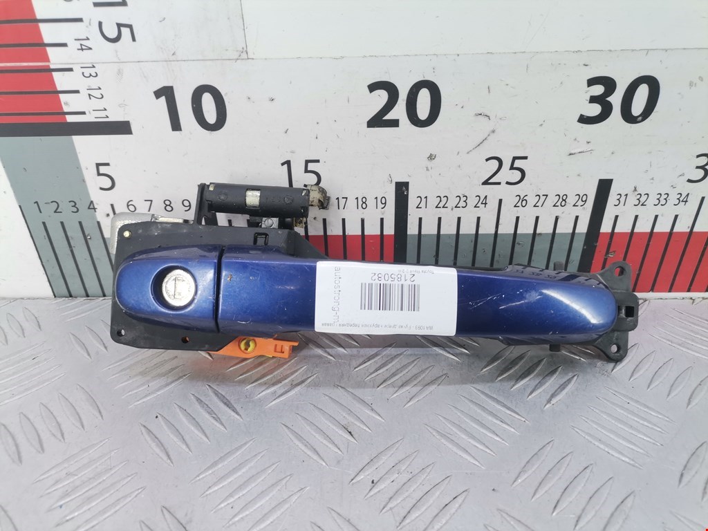 Ручка двери передней наружная правая TOYOTA RAV 4 XA20 2000-2005