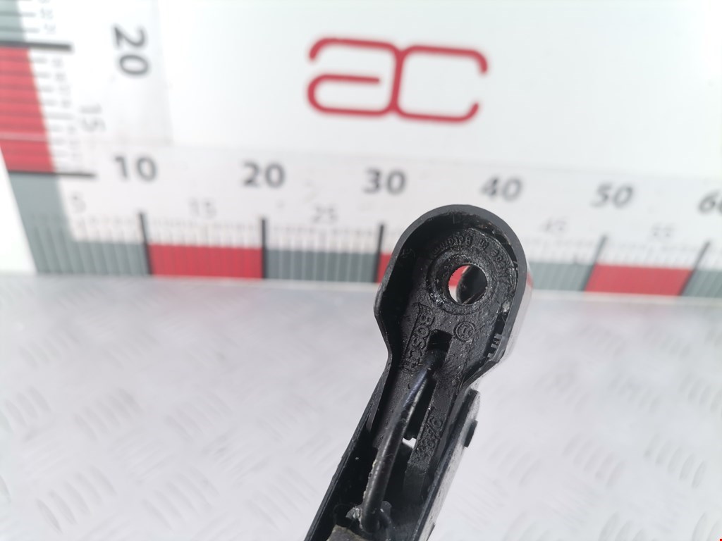 Поводок дворника задний (заднего) MERCEDES-BENZ M-Class W163 ML 1997-2005