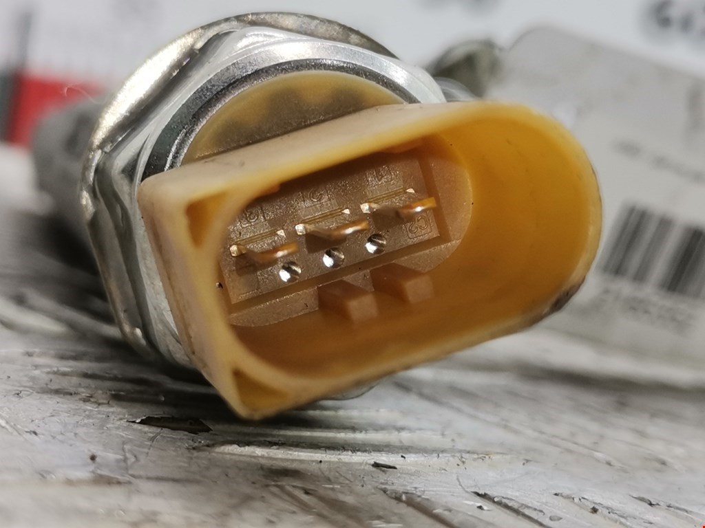 Датчик давления топлива AUDI A4 B8 2007-2015