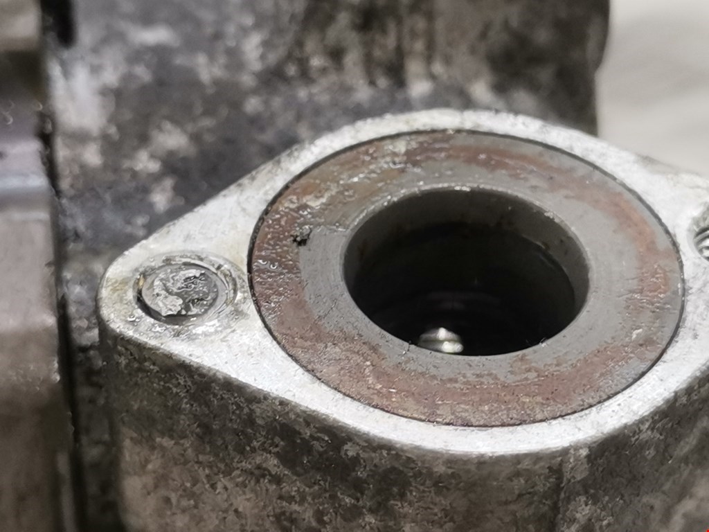 Насос гидроусилителя руля (ГУР) AUDI A4 B8 2007-2015