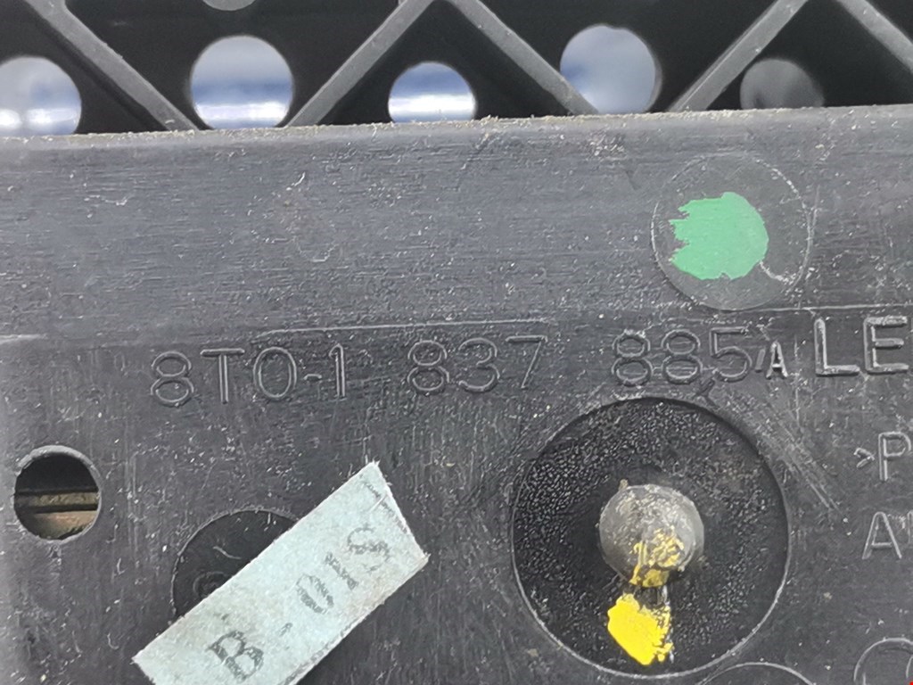 Ручка двери передней наружная левая AUDI A4 B8 2007-2015